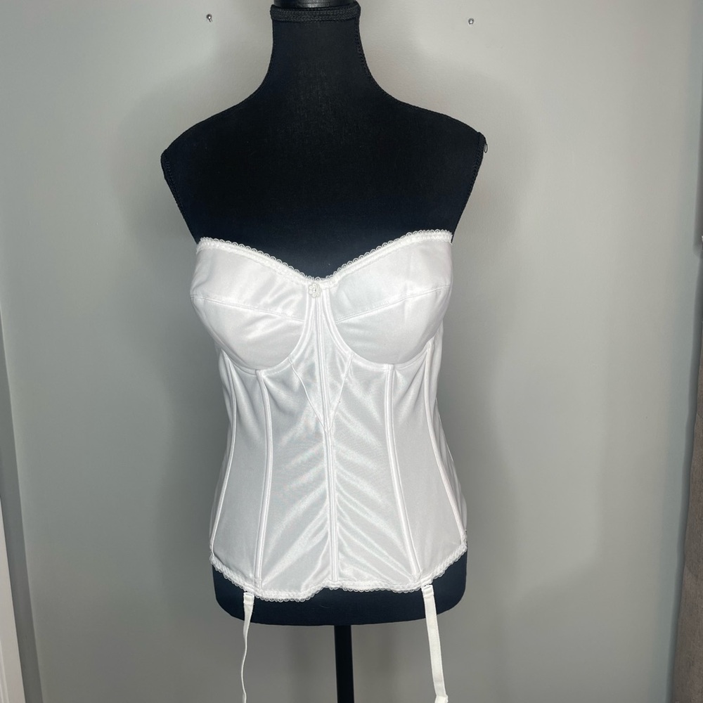 Dominique Elegant White Corset